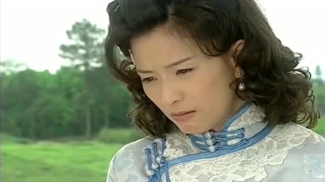 木棉花的春天:佩芸一个人黯然落泪,回忆美好的过去