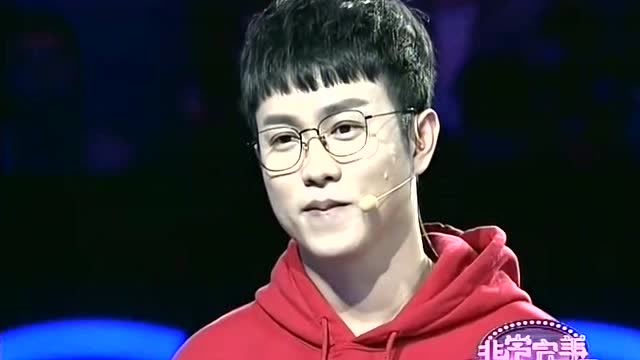 非常完美:林志勇被女孩撩到,害羞的露出大白牙!