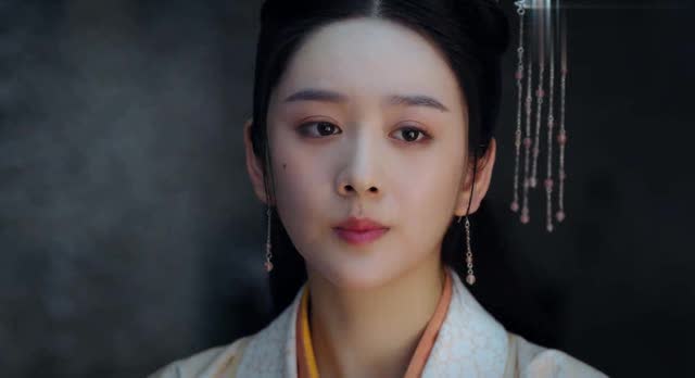 白发:昭芸狠心抛弃无郁,要和镇北王在一起,无郁被气疯了