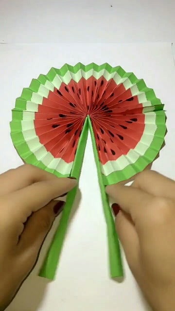 西瓜风扇折纸教程