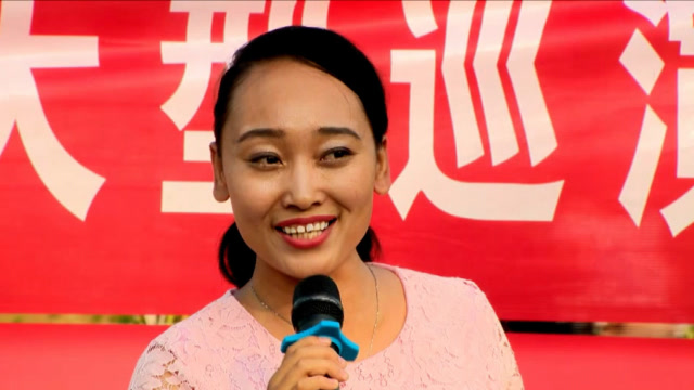 菏泽歌手张玲玲,歌美人更美,一首《在希望的田野上》好听极了