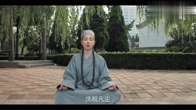 师太每天打坐6个时辰,美女向她所问真相,听后差点崩溃