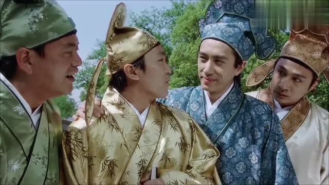 唐伯虎:"如花姑娘既已背影倾天下,何必转身乱芳华呢"