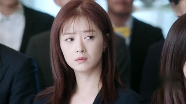 《遇见幸福》婚礼上的苏茜眼神慌乱,完全心不在焉,还能结婚么