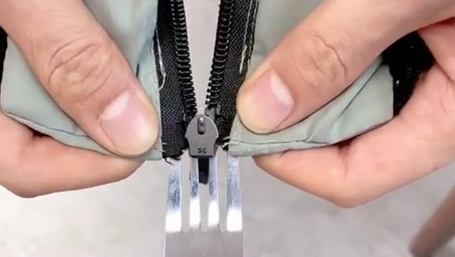 衣服拉链的正确修理方法,既简单又实用的小技巧,用起来真的很方便!