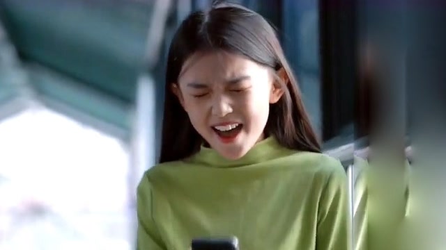 宋小睿挑战《惊雷》太洗脑,开口萝莉音太惊艳,网友直呼好听!