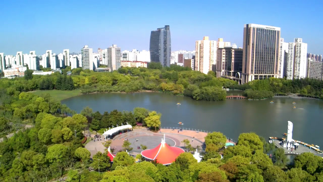 上海-黄兴公园,森林,鲜花,湖泊,享受春天的气息