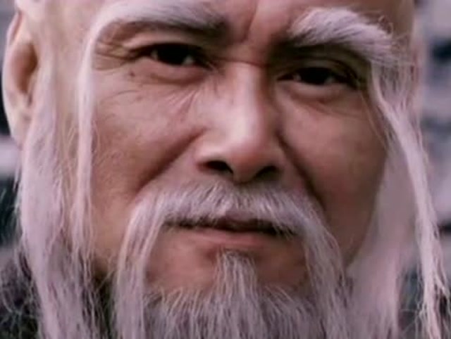 丈夫为了复仇练功差点走火入魔,还好妻子发现及时!