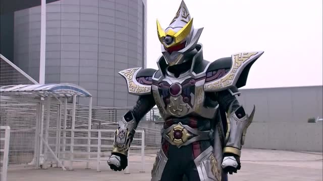 铠甲勇士铠传:三铠甲战修罗,惨败,修罗铠甲好强啊!