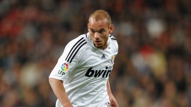 短暂的皇马生涯!不如意的斯内德也曾在伯纳乌留下过这些经典瞬间