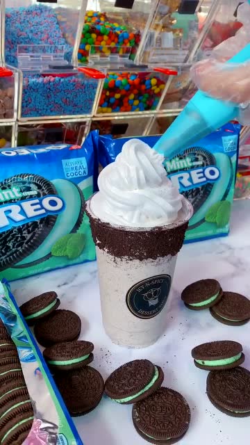 薄荷奥利奥奶昔,太美了!