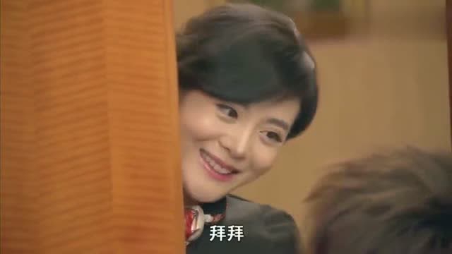 孩奴老板夫人被秘书欺负,订完宴会被关门外