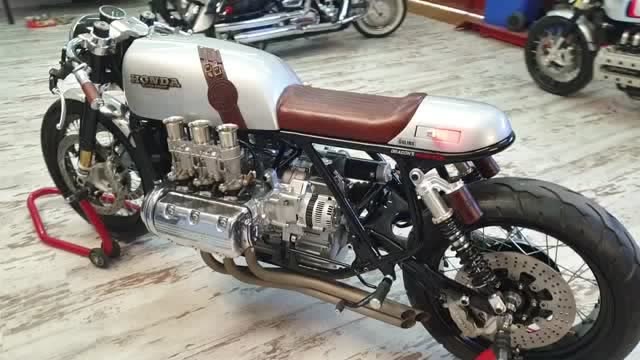 本田水平对置6缸金翼gl1500复古改装咖啡风格