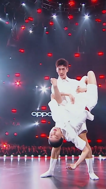 《舞蹈风暴》张渊博胡菁这组真舒服,结尾动作太帅了