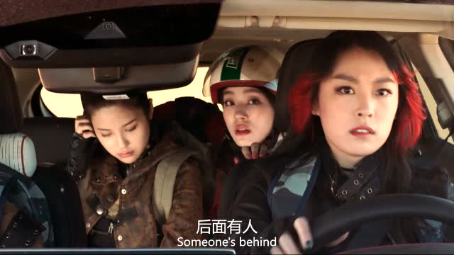 横行霸道:大笑看向后视镜,却发现对手追来,大事不妙
