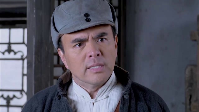 美女被怀疑是内奸,赵化龙一口咬定内奸是刘魁,直接来个引蛇出洞