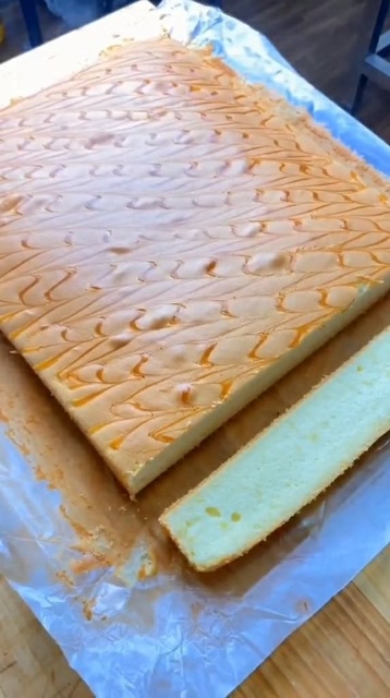 海绵面包这个也太好吃了,淡淡的鸡蛋的味道