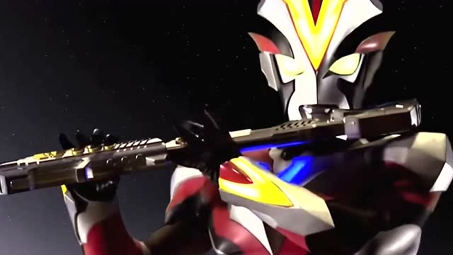 奥特曼:变身器除了能变身还能干嘛?艾克斯的功能最多,维克特利的最帅!