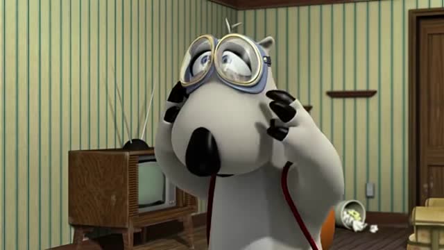 倒霉熊:背好背包戴好护目镜,小熊对着镜子太臭美了!结果悲剧了