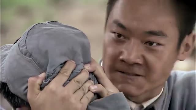 雳剑:新四军损失惨重,这个人情绪激动,谭俊也没有办法了!