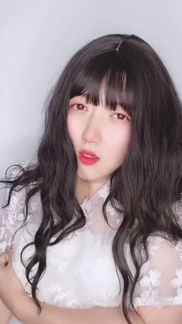 竟然有人说女装大佬阿纯不够man?要不是看到最后,我差点就信了!