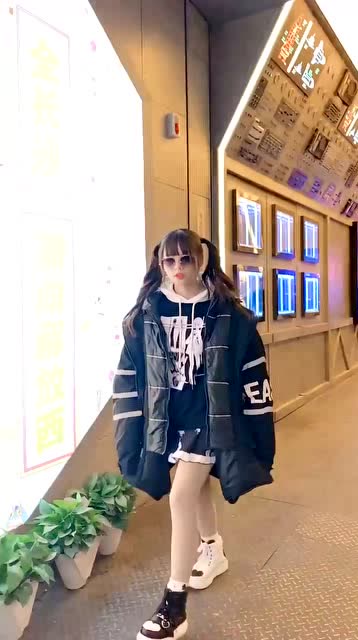 火线妹全身视频曝光看到这一幕再也没人说她是火箭筒了