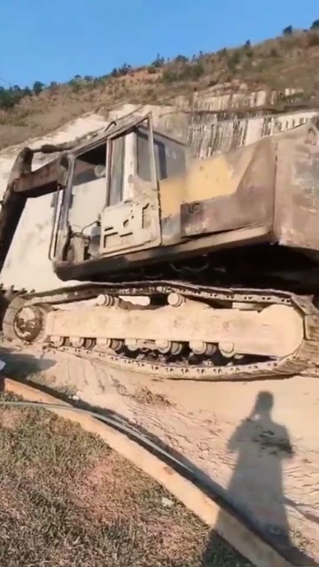 见过老式的挖掘机吗老板又偷着乐了,我都看到你了