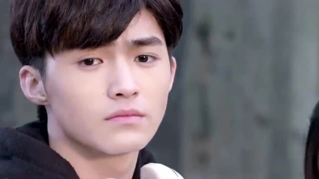 谈判官:同学猜测谢晓飞是恬恬的男友,孙昊不开心