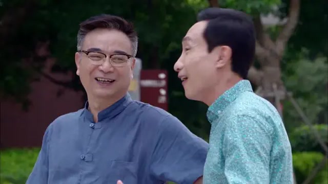 淘气爷孙:陈父叹气,本想教孩子陶冶情操,谁知却这么的难!