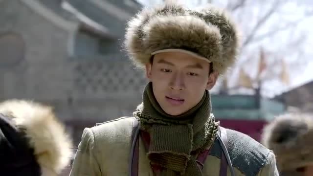 林海雪原小孩子问起牺牲的鞠大姐高波无奈撒谎好可怜