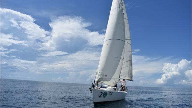 【船说】玩海去带你玩j80帆船