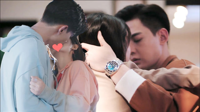 我的小确幸:温少卿送丛容到机场,两人即将分离,温少卿猛男落泪献吻!