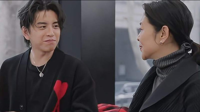 王大陆自己的幸福还未敲定,就要去帮别人,遭倪萍无情吐槽!