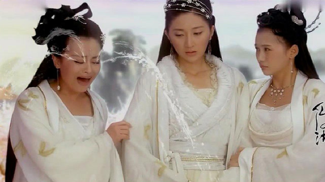 七仙女下凡,王母娘娘大怒罚面壁十年,不料老大一哭就不罚了!