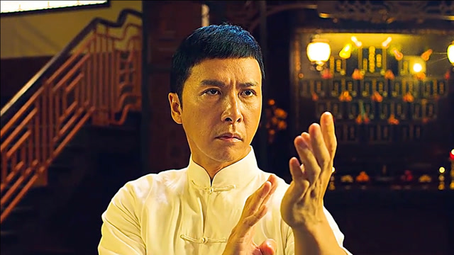 打架7步以内什么最快?两个武术大师的动作片真精彩!