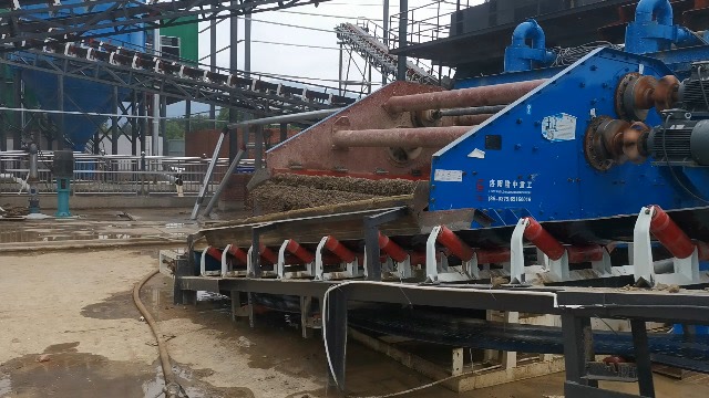 环保型洗砂生产线工艺 制砂洗沙机污水处理现场