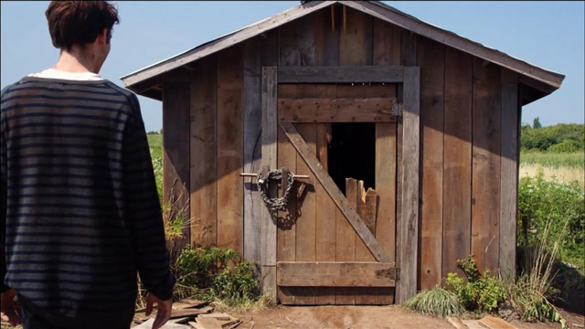 养鬼屋:木屋传出诡异动静,学生好奇过去听,结果变成僵尸(中)