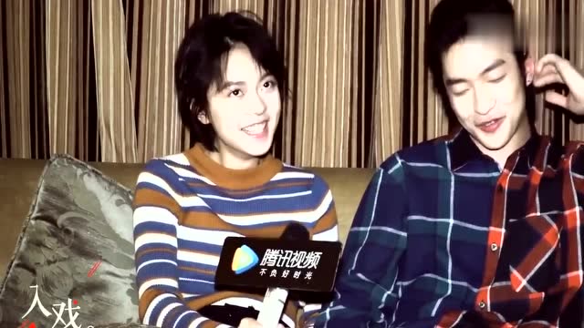 《流浪地球》屈楚萧赵今麦兄妹互怼!我想要住进你心里!