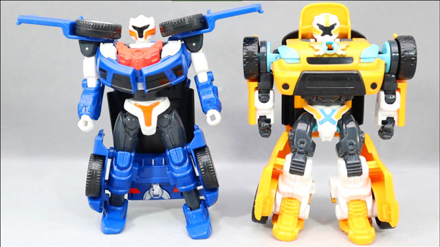 传奇版托宝战士y玩具开箱,托宝兄弟变形机器人