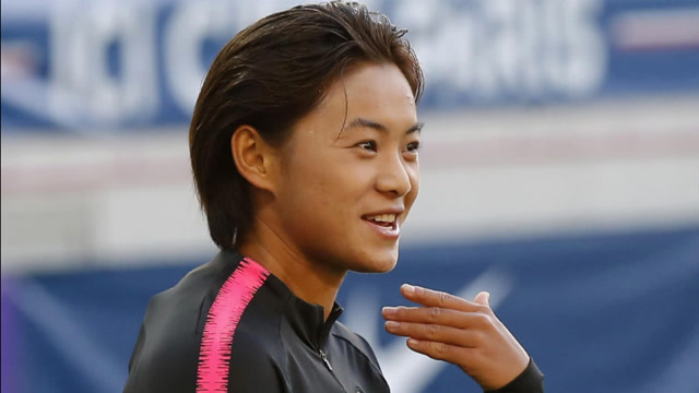 中国足球一姐有多可爱?王霜:练体育的并不是头脑简单,四肢发达