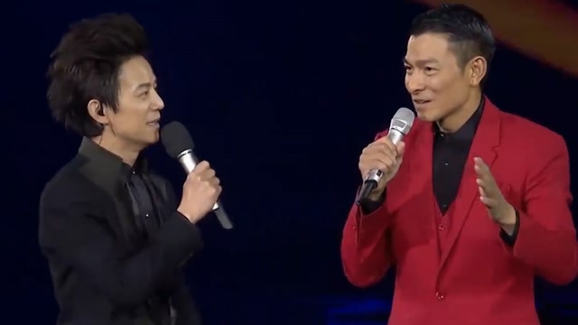 何炅教刘德华说湖南话方言表白让全场粉丝尖叫明星们说湖南话