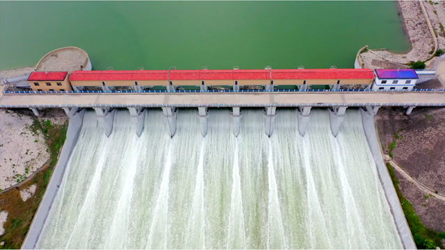 河北国家级岳城水库,创建库已来最高水位,现9闸全开泄洪放水