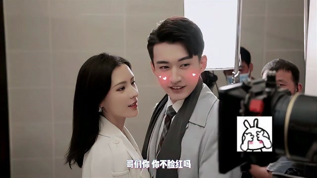 夜色暗涌时夜色夫妇楼梯吻花絮刘学义张予曦满满羞涩这也太激烈了