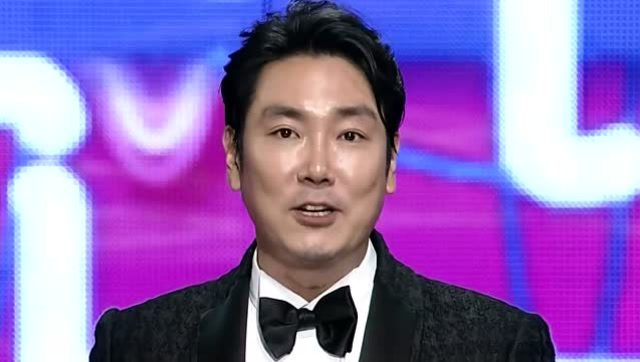 tvn十周年庆典 【中字】tvn10周年颁奖礼--《信号》赵震雄获演技大赏