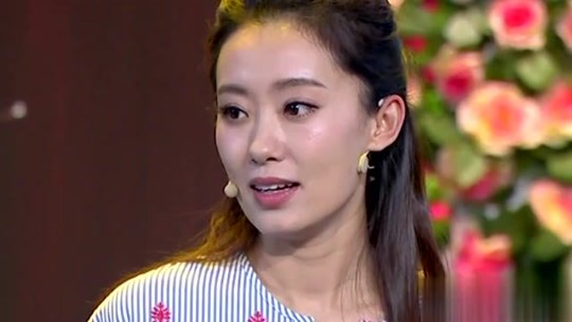 小翠摘下龅牙演绎楞媳妇上门