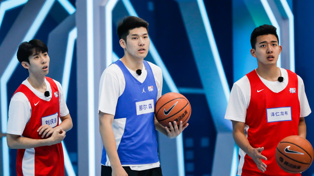 【花絮】外教带领球员疯狂训练