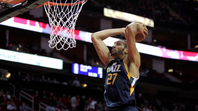 戈贝尔生涯30大扣篮 顶着约基奇送隔扣单臂战斧扣翻格兰特