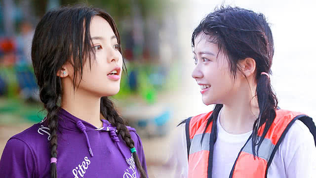 玩太嗨在线翻船~杨超越赖美云坐香蕉船集体爆笑落水