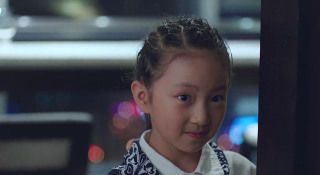 《下一站,别离》第16集02:陶陶趁着顾晓曼去续房的空隙,悄悄地从房间
