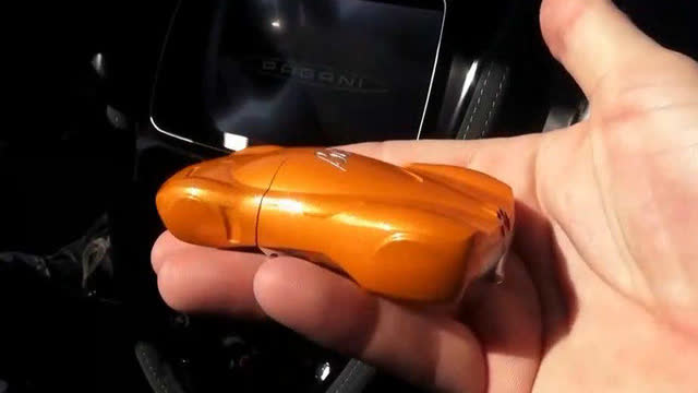 限量20台的帕加尼huayra bc,光钥匙我就可以玩1小时